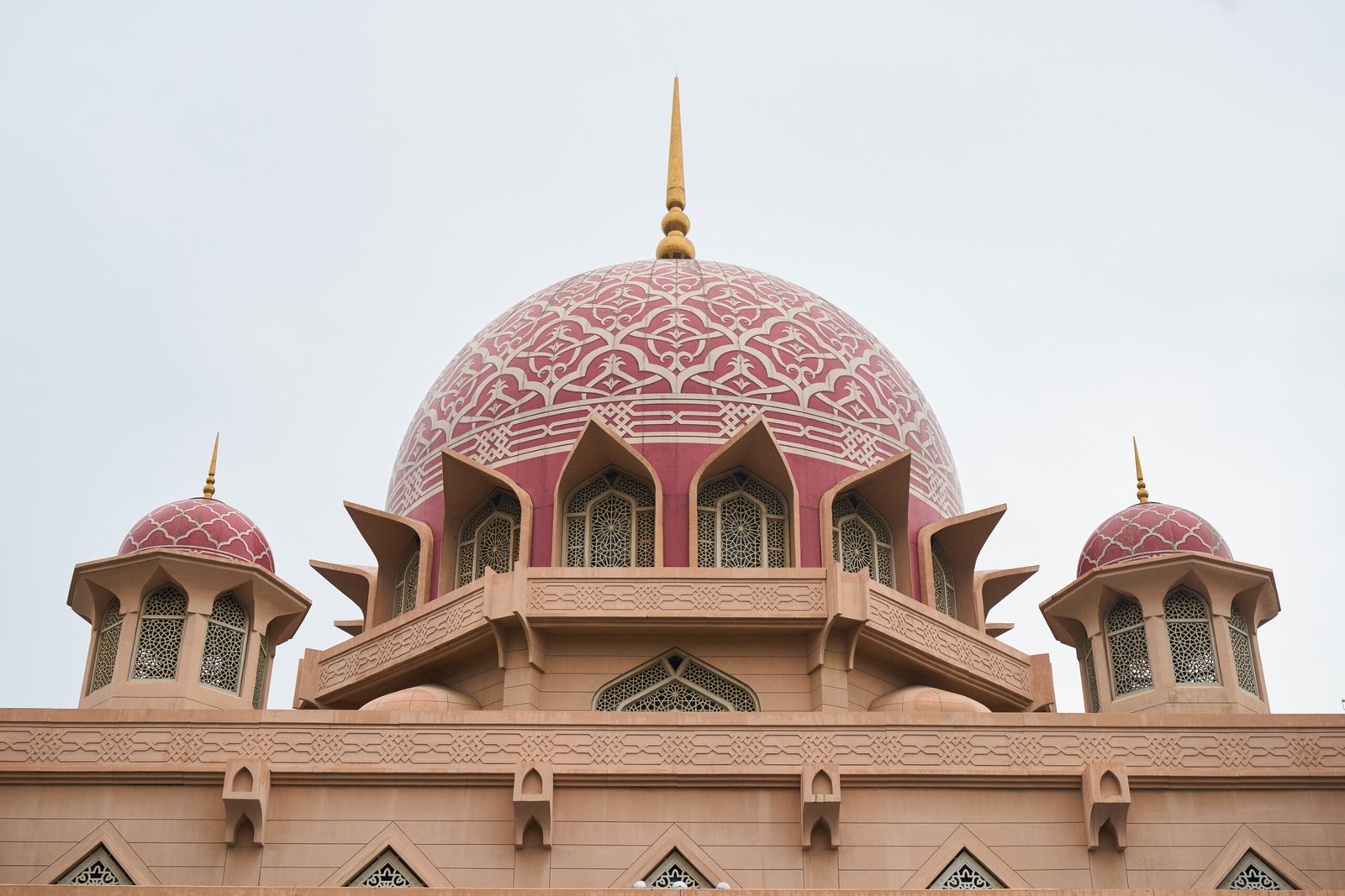 largest mosque in UAE